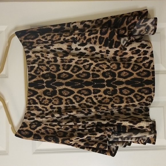 VF Show Leopard Print Blouse with Bell Sleeves - Picture 4 of 5